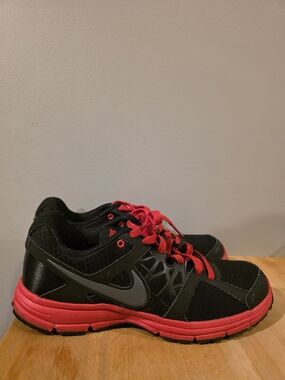 Nike Black & Red men's Running Shoes